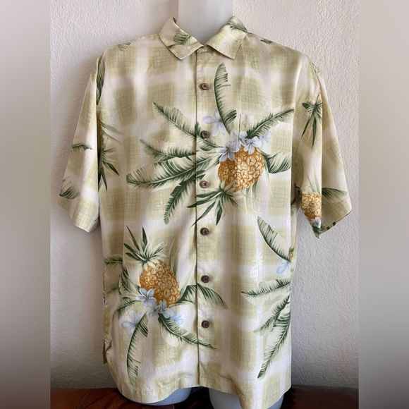 Tommy Bahama Set of Four Shirts 100% Silk Medium. - Picture 11 of 13
